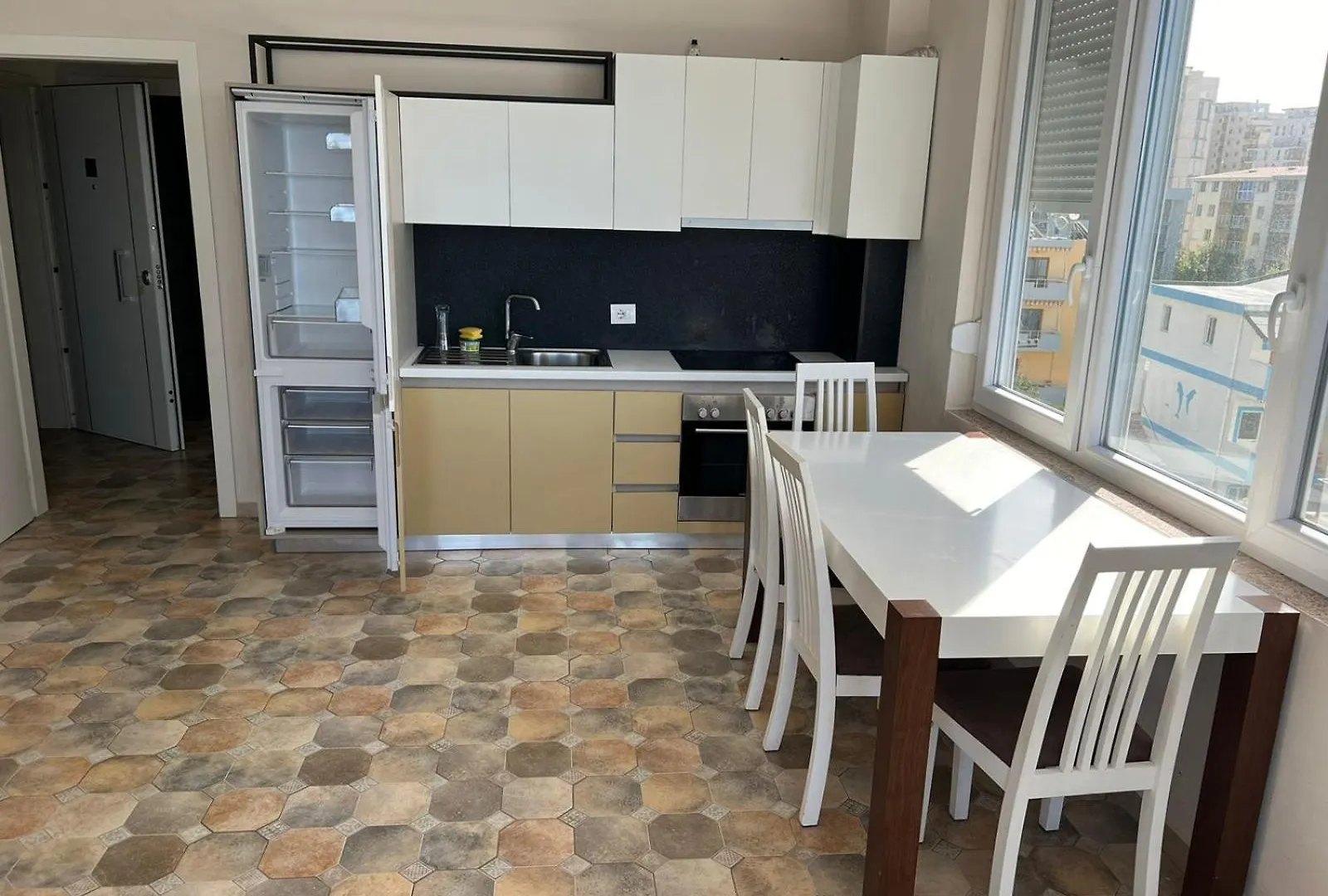 شقة Shengjin Apartaments ألبانيا
